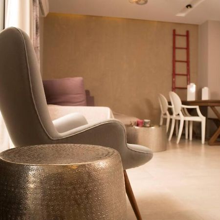 Deluxe Apartment In The Center Каламата Екстер'єр фото